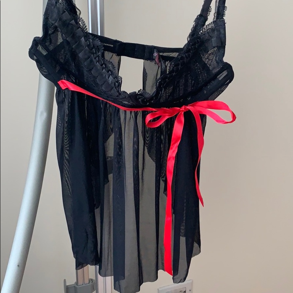 Victoria’s Secret sexy lace top slip chemise 34B